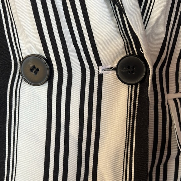 Like new Forever 21 black, and white striped double breasted jacket - Picture 5 of 14
